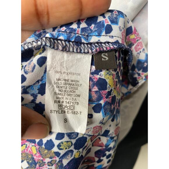 Allison Joy Floral Spaghetti strap top - Picture 4 of 6